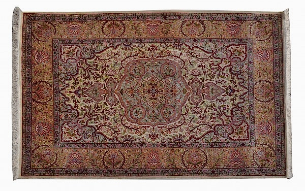 3102 HEREKE İPEK HALI