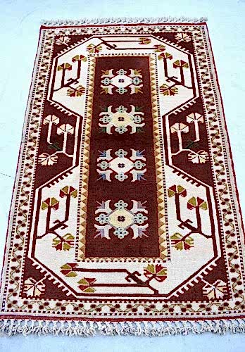 8629 ANTİK MİLAS HALI