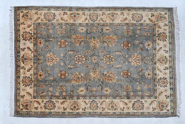 9800 ANTİK UŞAK HALI